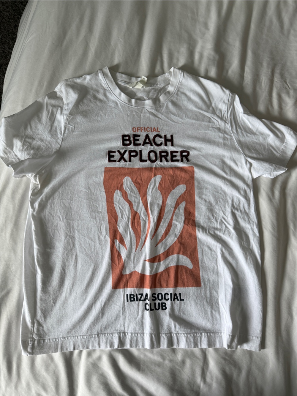 H&M White Short Sleeve Tee with Terracotta Graphic - "Beach Explorer"